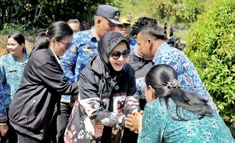 Perempuan Diminta Bangkit! Ketua TP PKK Simalungun Ungkap Kunci Ekonomi dari Desa