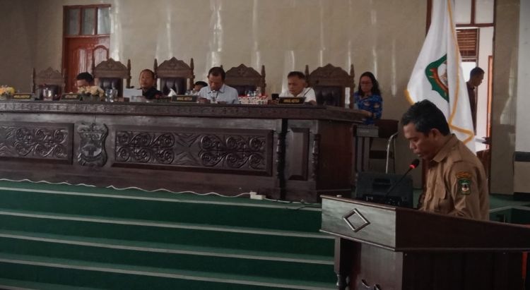 DPRD Siantar Sahkan Ranperda Perlindungan Naker Lokal, Wali Kota Sepakat