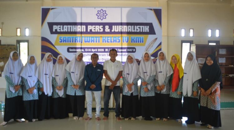 Latih Skill Jurnalistik, KMI Islamiyah Ar-Raudlatul Hasanah Gelar Pelatihan Pers