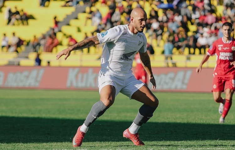 PSM Makassar vs Persis Solo: Skor 1-0 di Babak Pertama, Gol Lopes Penentu