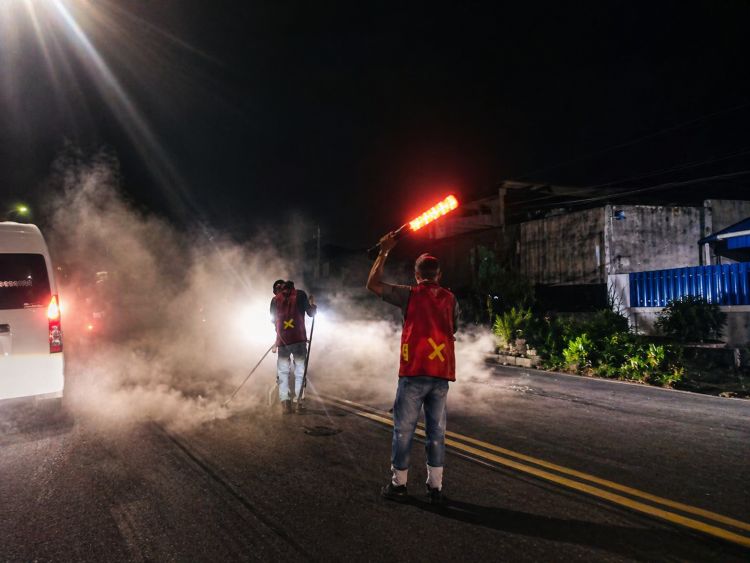Ngeri! Proyek Jalan di Siantar Minim Lampu, Lubang Menganga Intai Pengendara Malam Hari