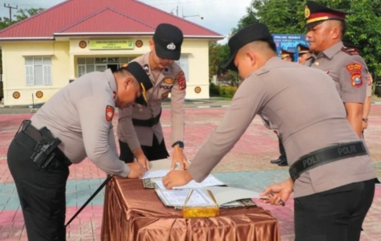 Kapolres Nias Selatan Pimpin Sertijab, Ini Pejabat Baru Kabag SDM dan Kasat Binmas