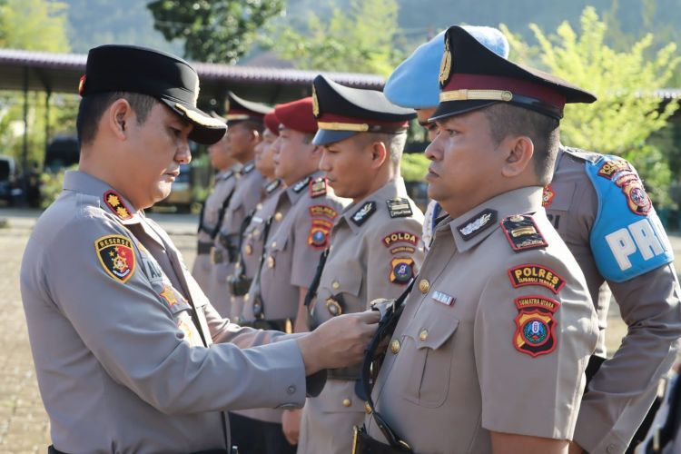 Kapolres Tapteng Pimpin Sertijab Pejabat Utama dan Kapolsek, Ini Daftar Lengkapnya