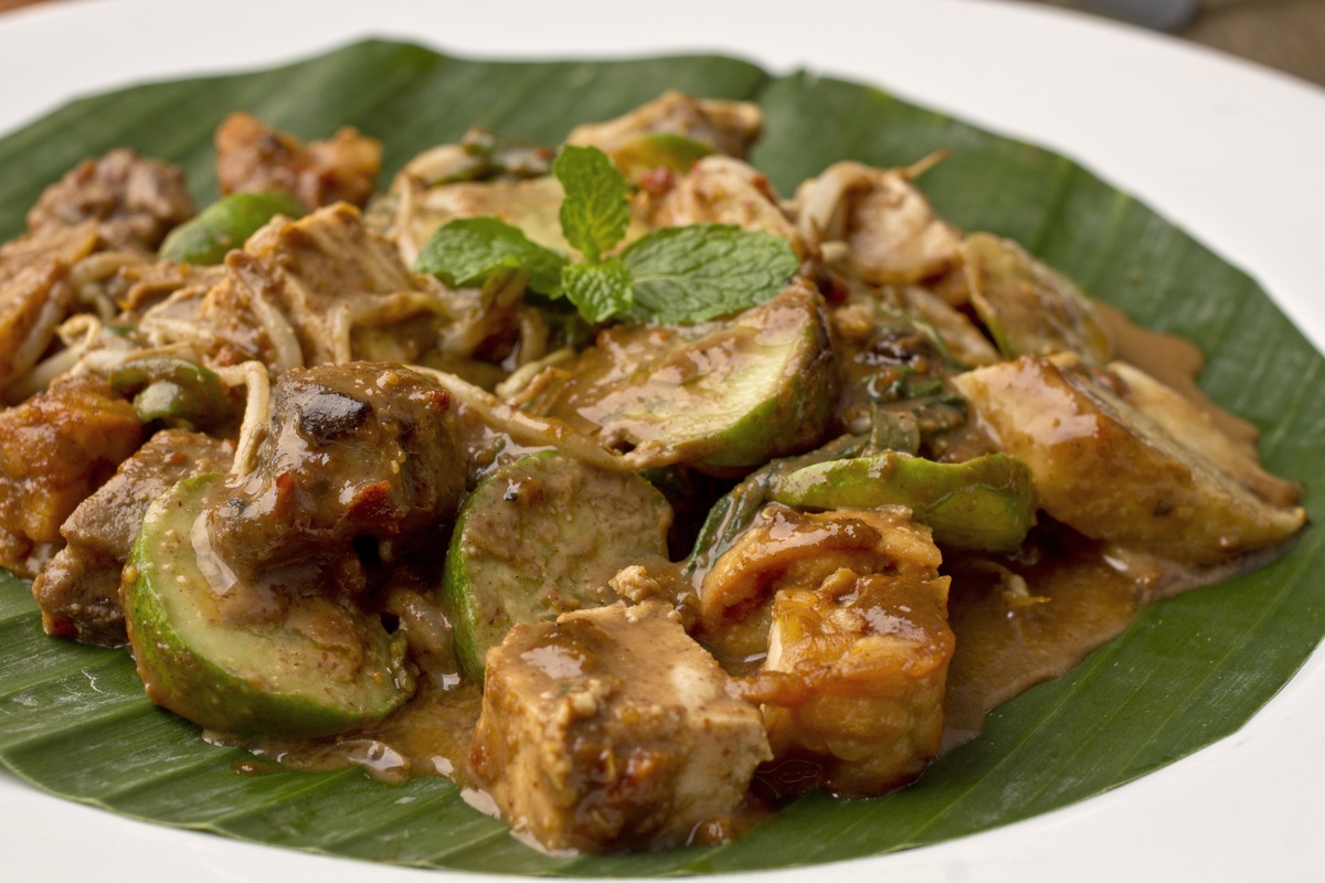 10 Jenis Rujak Khas Indonesia yang Unik dan Lezat, dari Cingur hingga Rujak Soto