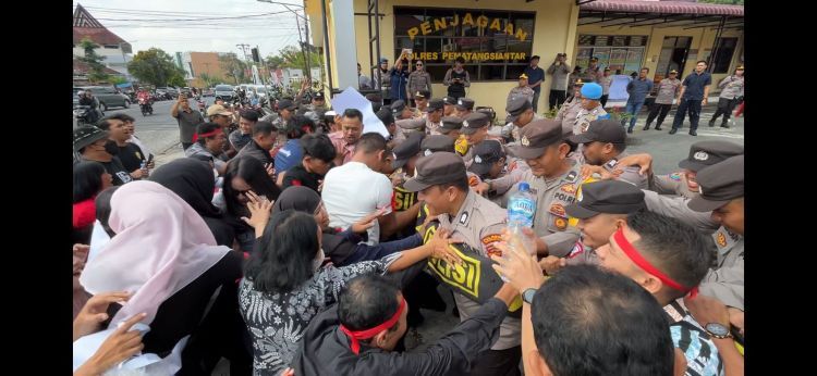Tak Mau Kecolongan, Polres Siantar Simulasikan Pengamanan Hadapi Aksi Massa