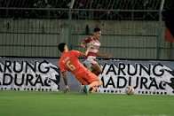 Borneo FC Tundukkan Madura United 3-1, Obieta Bersinar dengan Dua Gol
