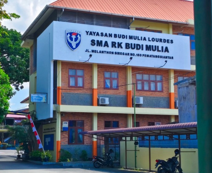 Lewat Jalur Prestasi, 7 Siswa SMA Budi Mulia Siantar Lolos ke ITB