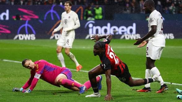 Freiburg vs Bayern München Masih 0-0 di Babak Pertama, Neuer Jadi Penyelamat