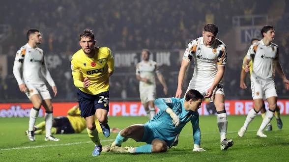 Oxford United vs Hull City Berakhir Imbang 1-1, Duel Ketat Hingga Laga Usai