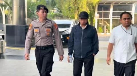 OTT KPK: Bupati Tulungagung Diperiksa Intensif Setiba di Gedung Merah Putih