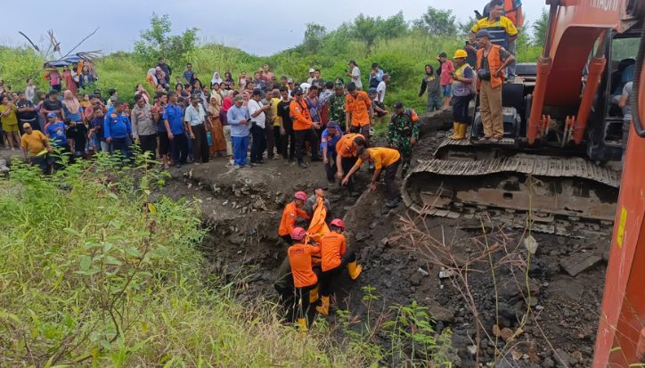 Dua Pekerja Tertimbun Longsor di Area PT Gahapi, Satu Korban Ditemukan Meninggal