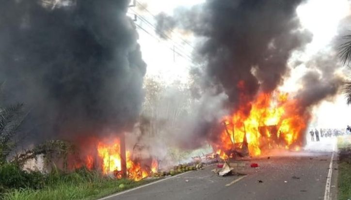 Bus ALS Diduga Hilang Kendali Lalu Hantam Truk Tangki di Muratara, 16 Orang Tewas