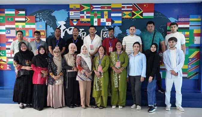Guru MTsN 1 Medan Ikuti Pelatihan Vokasi Internasional di China
