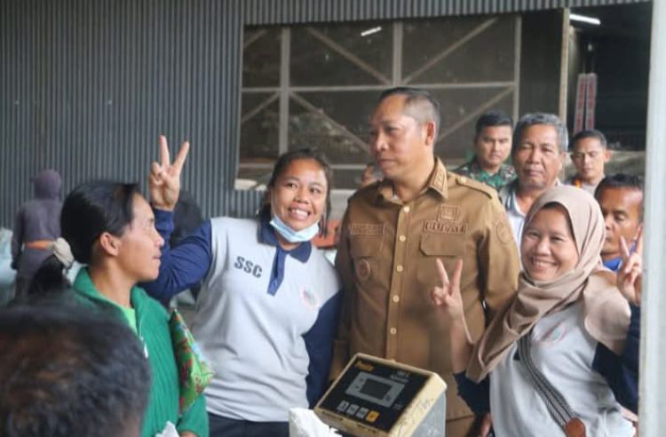Bupati Taput Dorong Kopi Lokal Go International, Tinjau Produksi di Siborongborong