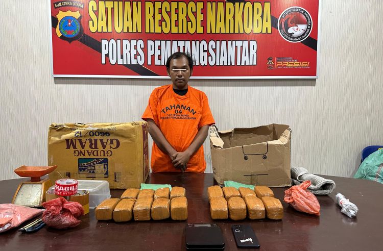Bawa 7,17 Kg Ganja Naik Vespa, Pria di Pematangsiantar Ditangkap Polisi