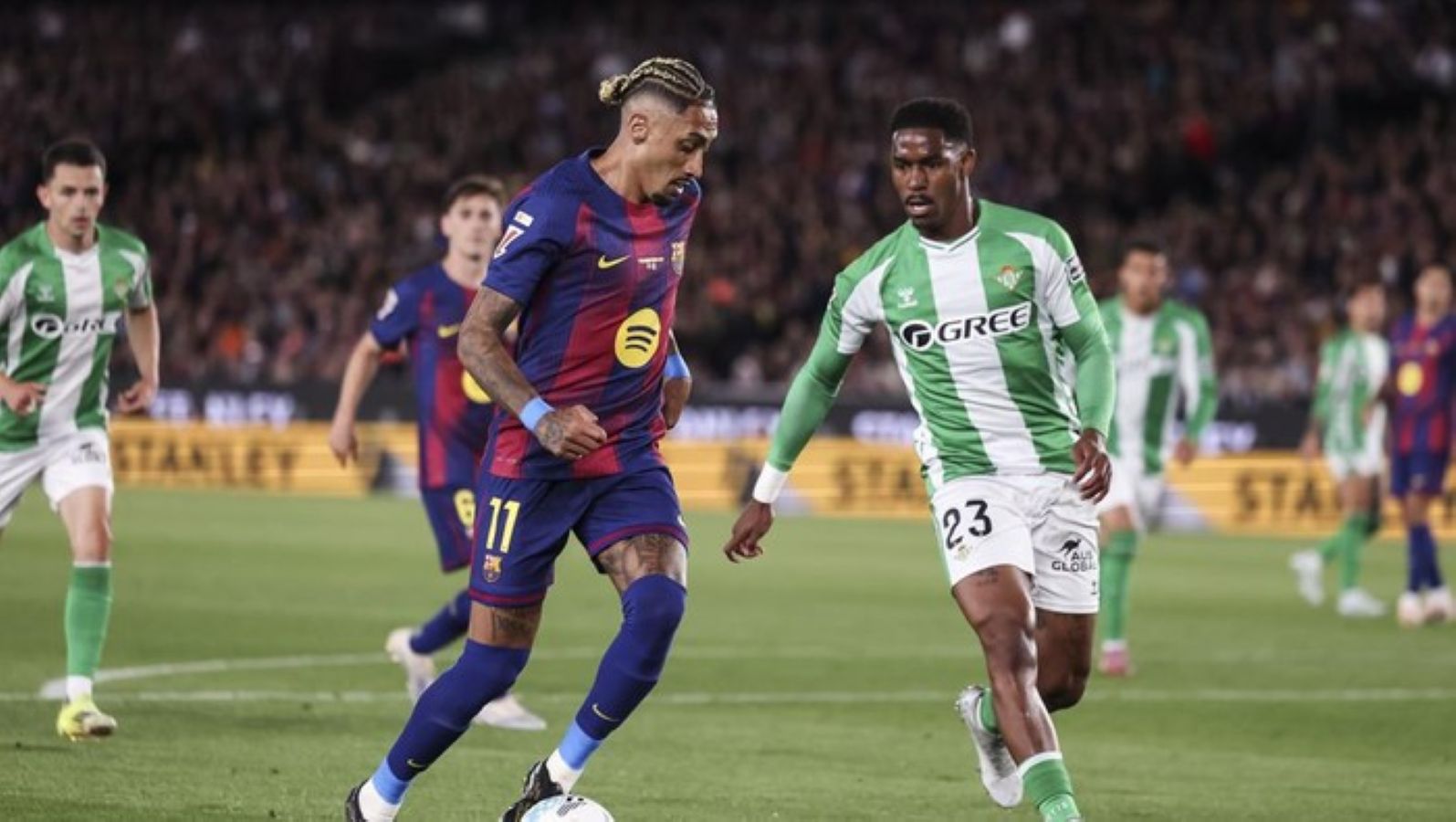 Bantai Real Betis, Barcelona Sempurna di kandang