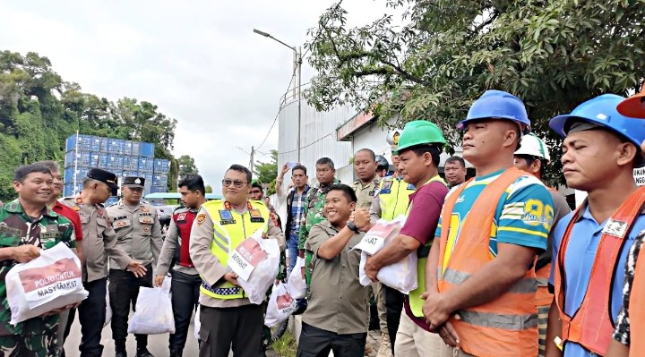 Patroli Digelar, May Day di Sibolga Kondusif, 190 Paket Sembako Disalurkan