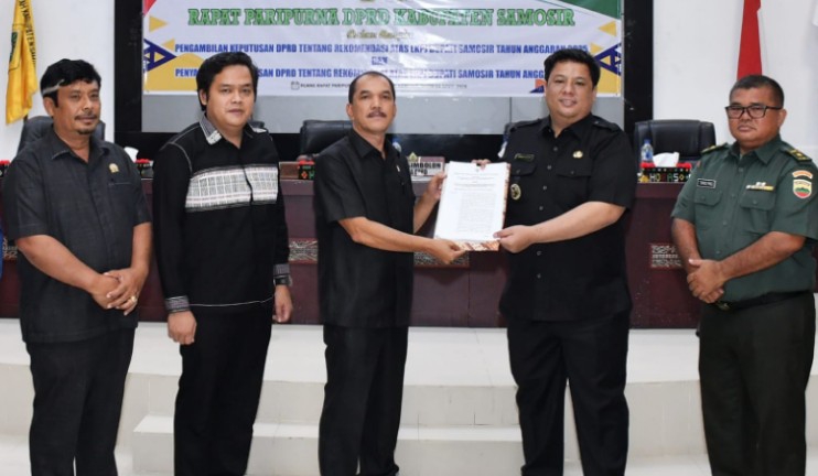 DPRD Terbitkan Rekomendasi Atas LKPJ Bupati Samosir Tahun 2025