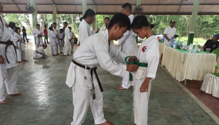 Fokus Pembinaan Atlit, Inkado Tapteng Gandeng Ketua Forki Taput Gelar UKT