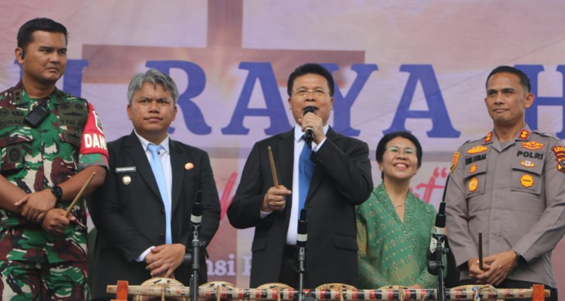 Pemkab Taput Gandeng HKBP Bangun Generasi Digital dan Kembangkan Wisata Salib Kasih