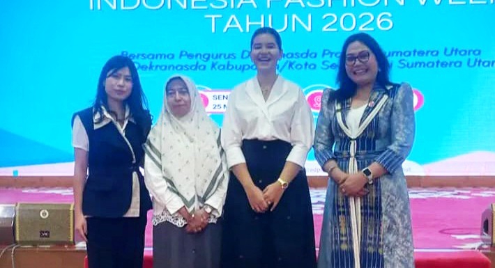 Dekranasda Taput Akan Tampilkan Ulos di Indonesia Fashion Week 2026