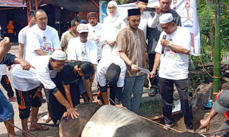 Diiringi Gema Takbir, KBSB dan RKBN Bagikan Ratusan Paket Kurban