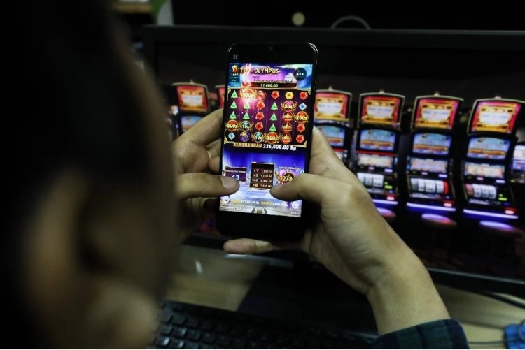 Komdigi Blokir 3,45 Juta Situs Judi Online, Perputaran Dana Turun Rp114 Triliun