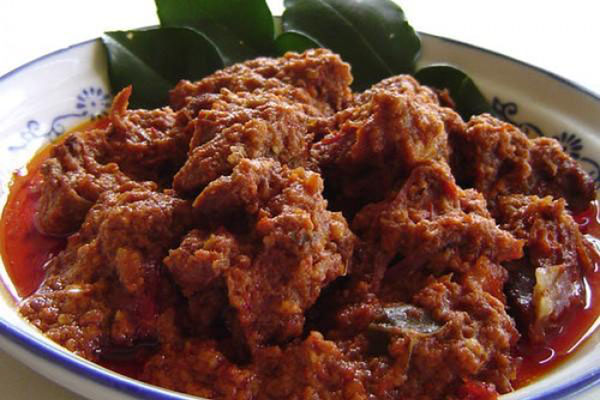 10 Jajanan Kaki Lima Indonesia Terbaik Versi TasteAtlas, Ada Rendang dan Sate