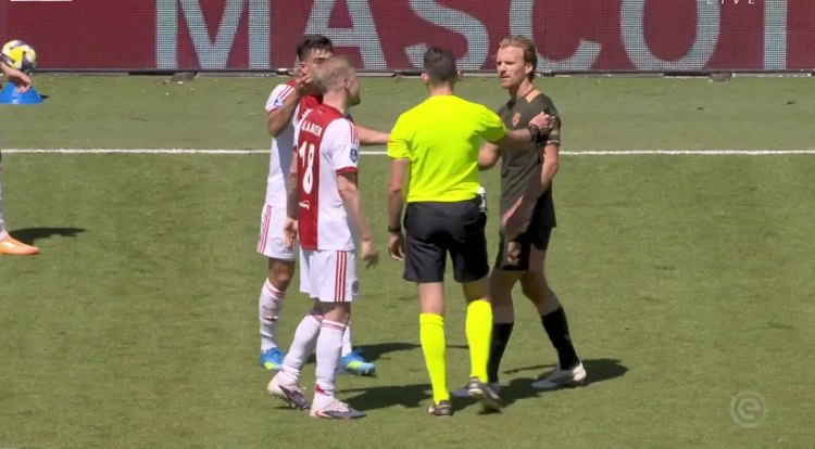 Ajax Lolos ke Conference League Usai Dramatis Kalahkan Utrecht Lewat Adu Penalti