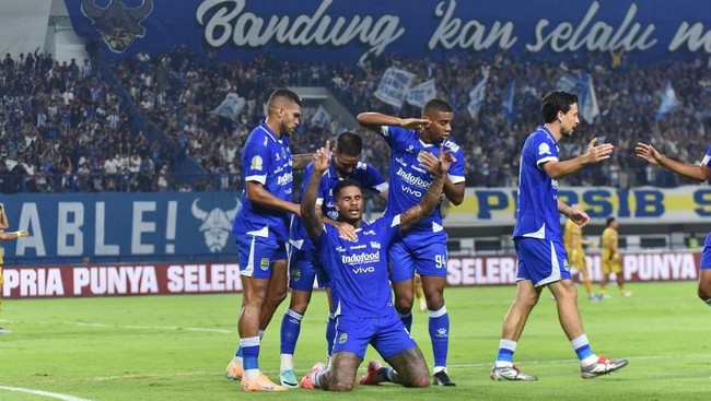 Persib Bandung Kena Transfer Ban FIFA, Ternyata Bukan Karena Gaji Pemain