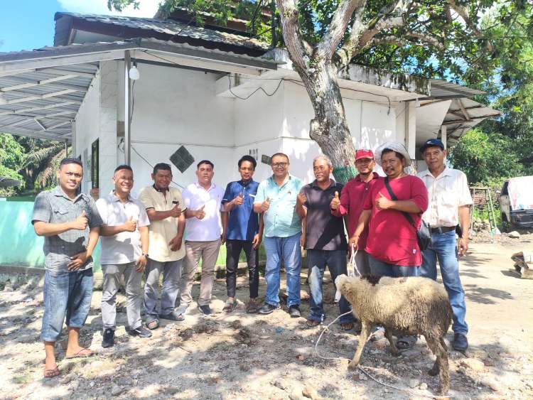Momen Iduladha, PSI Pematangsiantar Datangi Musholla dan Serahkan Hewan Kurban