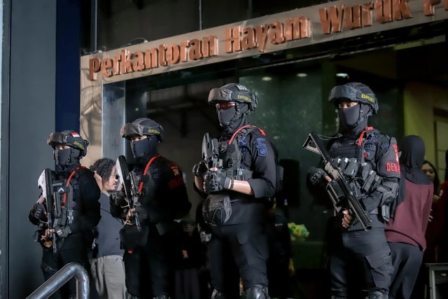 Gedung di Hayam Wuruk Dijaga Ketat Brimob, Polisi Bongkar Jaringan Judol Internasional