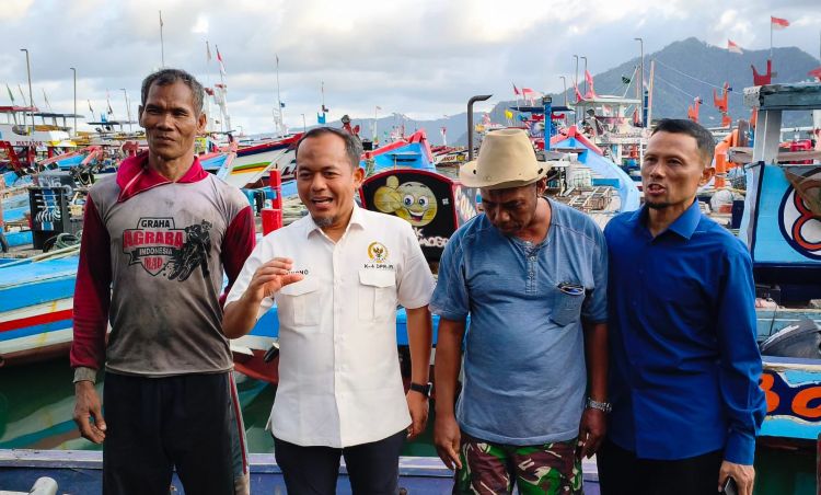 Anggota Komisi IV DPR RI: Subsidi Solar Harus Tetap Ada untuk Nelayan Kecil