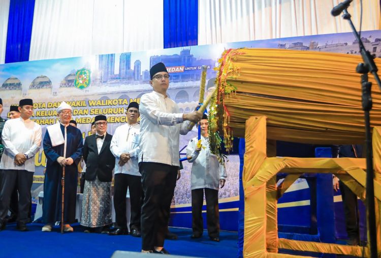 Rico Waas Ajak Jajaran Pemko Medan Bekerja Ikhlas di Malam Takbiran Iduladha 1447 H