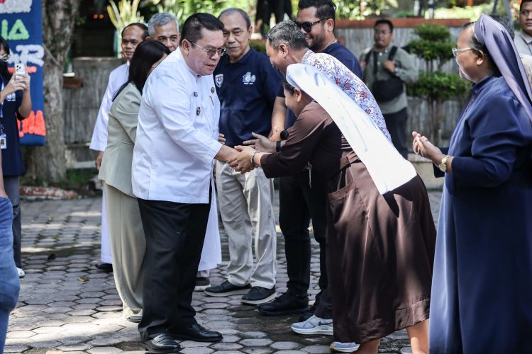 Wesly Silalahi Apresiasi Bakti Sosial Alumni Budi Mulia untuk Warga Kurang Mampu