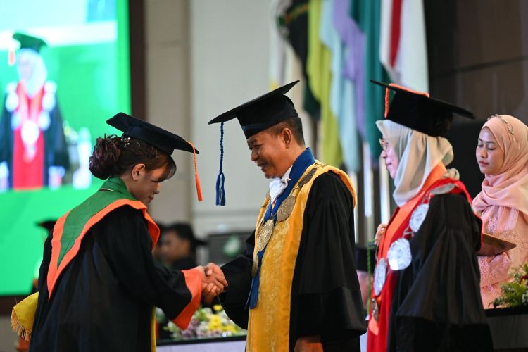 1.586 Mahasiswa Diwisuda, Rektor USU Tekankan Lulusan Harus Berkontribusi Nyata