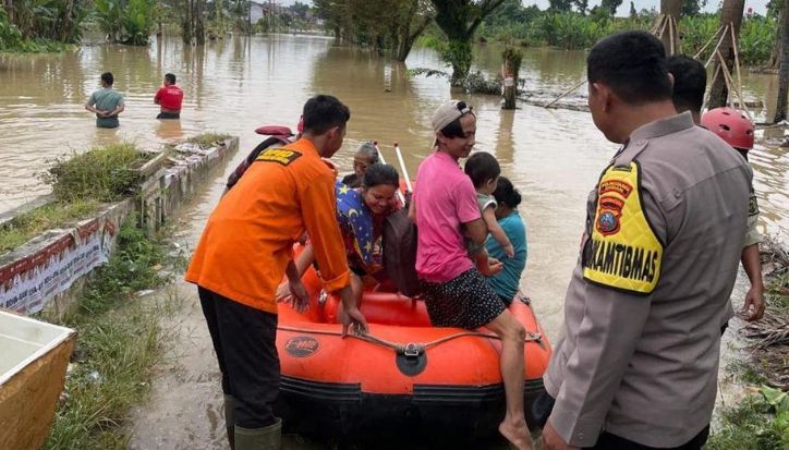 BNPB: Banjir Terjang Medan dan Buol, Karhutla Meluas di Riau dan Aceh