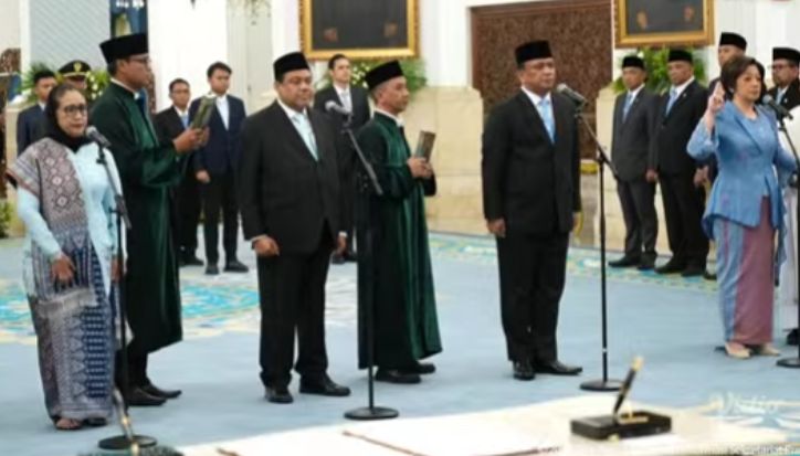 Presiden Prabowo Lantik Kepala dan Wakil Kepala BGN serta Penasihat Khususnya