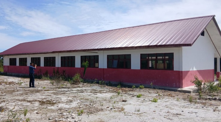 Bupati Serahkan Surat Tugas, 3 Sekolah Baru Miliki Pelaksana Kepsek