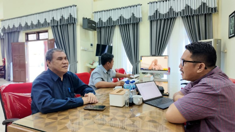Sekda Nisel Ikuti Rapat Kemendagri Bahas Percepatan Penyaluran Bantuan Keuangan