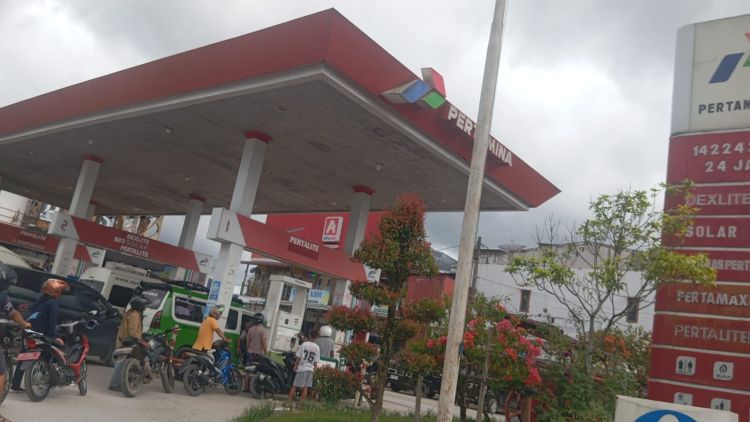 Kenaikan Harga Pertamax Dikeluhkan Ojol dan Pengguna Kendaraan di Taput